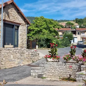 Fontaine Vieille Saint-Georges-de-Luzençon